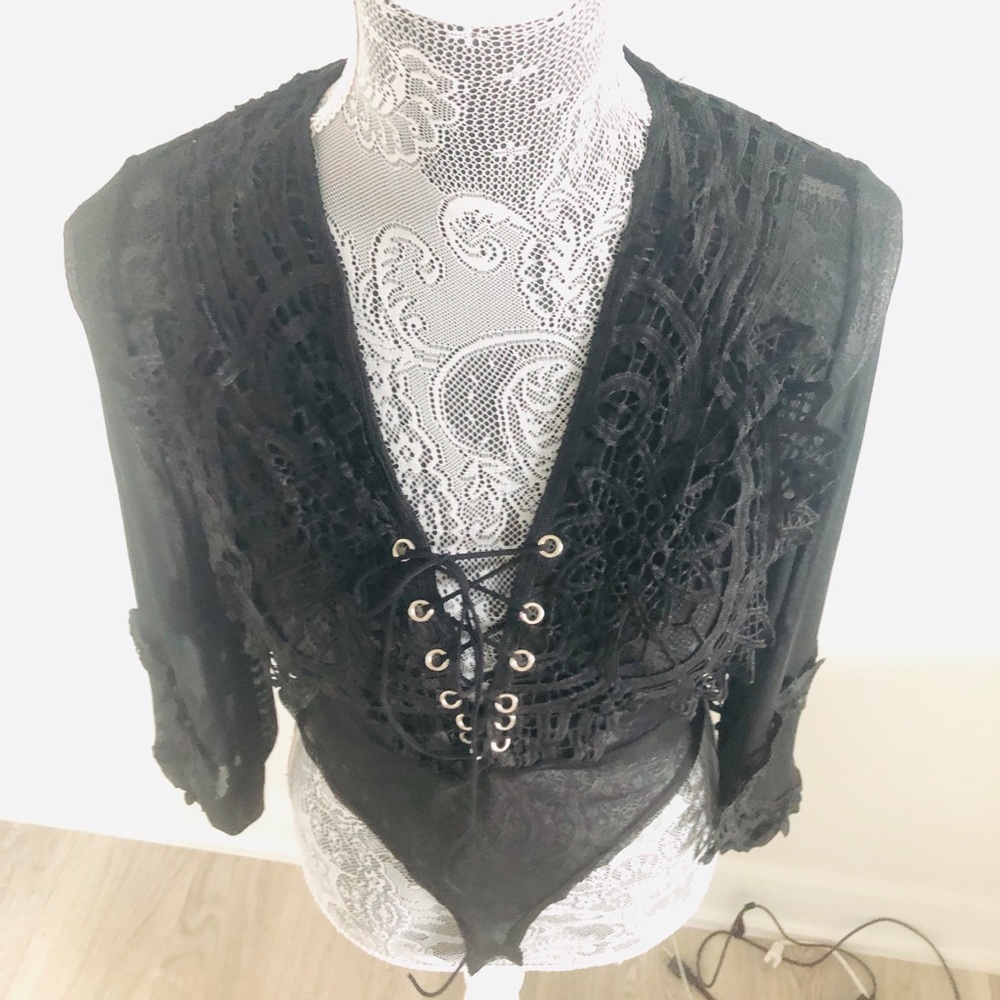 Black Mesh Laced Embroidery Bodysuit - Picture 6 of 7